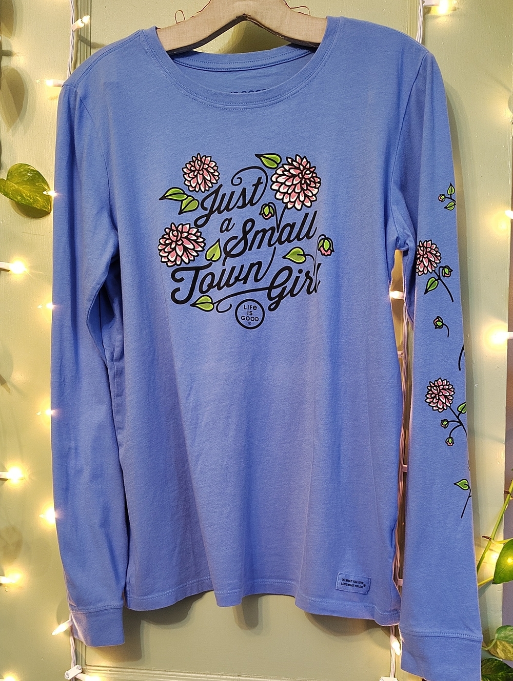 Women's Life Is Good Blue Pink Just A Small Town Girl Flower Sleeve T-shirt M
